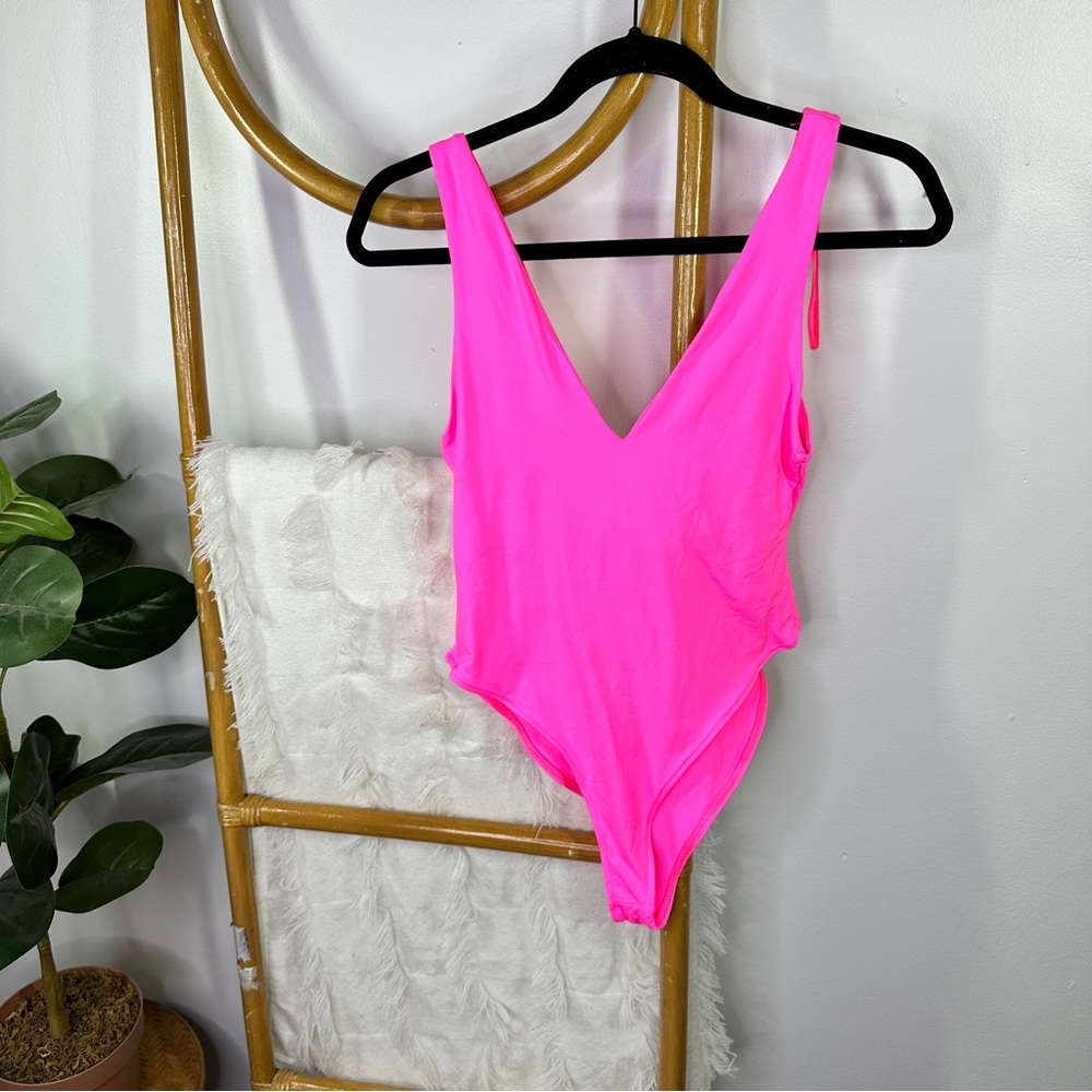 Zara Hot Pink Neon Sleeveless V Neck Bodysuit sz M